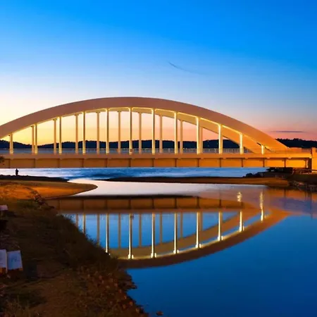 Beautiful In The Center Of Apartment